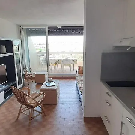 Studio E47, Heliopolis E Village Naturiste Apartment